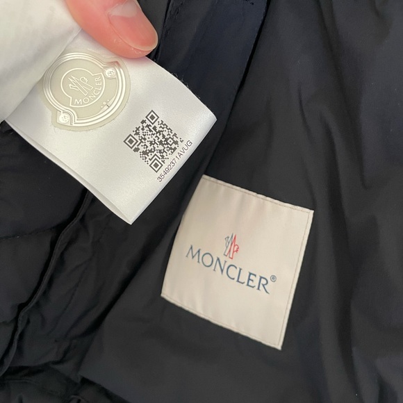 Moncler Acorus Quilted Down Jacket - Picture 5 of 8